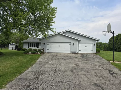 9915 Applegate Dr, Roscoe, IL 61073 photo 37