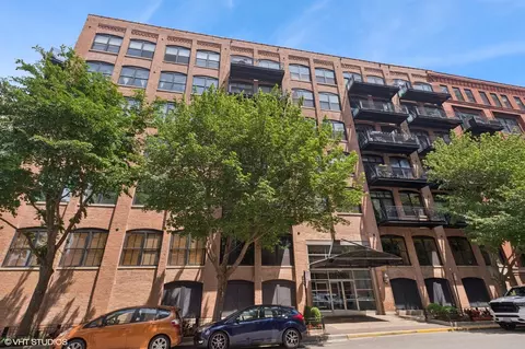 520 W Huron St #220, Chicago, IL 60654