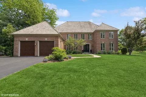 31 E Sandpiper Ln, Lake Forest, IL 60045