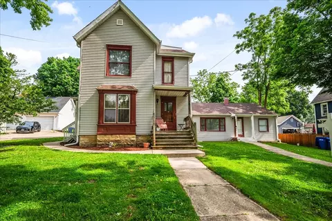 230 E Shannon St, Elburn, IL 60119