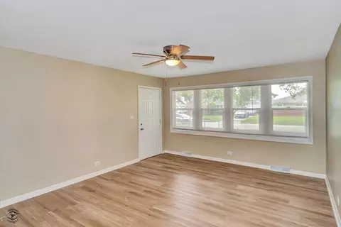 Living - 3102 Stafford Dr, Markham, IL 60428 photo 1 of 1