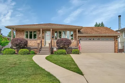 10600 Sycamore Dr, Chicago Ridge, IL 60415
