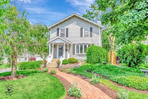 39 N Elizabeth St, Lombard, IL 60148