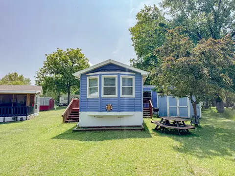 11221 Woodhaven, Sublette, IL 61367