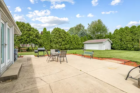 9650 Edgefield Rd, Roscoe, IL 61073 photo 35