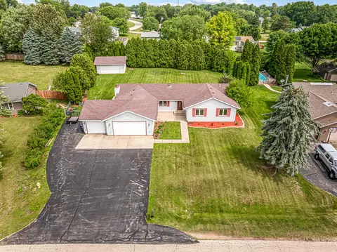 9650 Edgefield Rd, Roscoe, IL 61073 photo 45