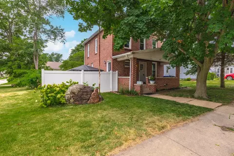 602 N Lee St, Bloomington, IL 61701