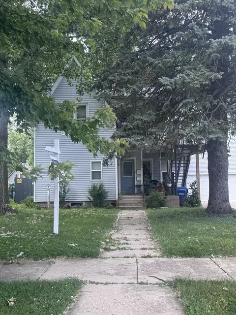 303 Fisk Ave, Dekalb, IL 60115