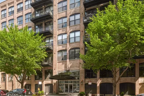 520 W Huron St #304, Chicago, IL 60654