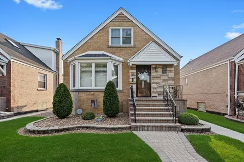 5718 S Natoma Ave, Chicago, IL 60638