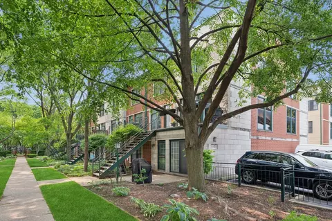 1812 S Dearborn St #3, Chicago, IL 60616