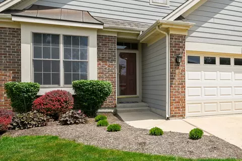 29 W505 Cerny Cir, Warrenville, IL 60555