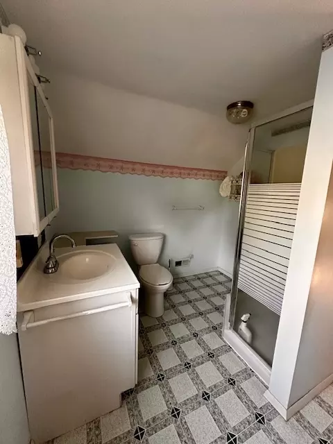 Bath - 361 Wiley Ave, Paw Paw, IL 61353 photo 2 of 2