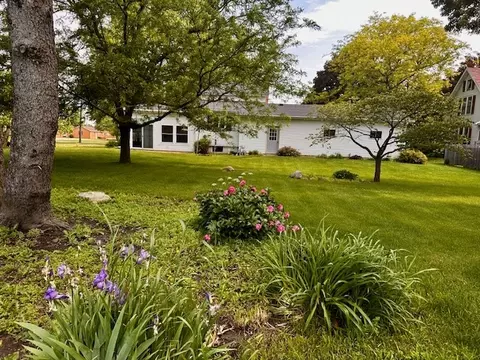 Exterior - 361 Wiley Ave, Paw Paw, IL 61353 photo 6 of 8