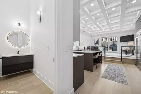 1431 N Mohawk St, Chicago, IL 60610 photo 9