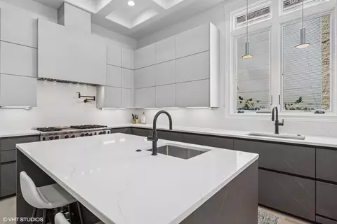1431 N Mohawk St, Chicago, IL 60610 photo 12