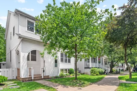 4220 N Kolmar Ave, Chicago, IL 60641