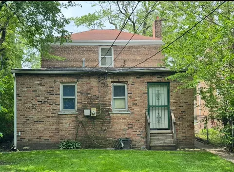 9151 S Perry Ave, Chicago, IL 60620 photo 2