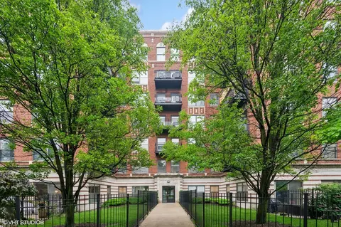 4537 S Drexel Blvd #106, Chicago, IL 60653