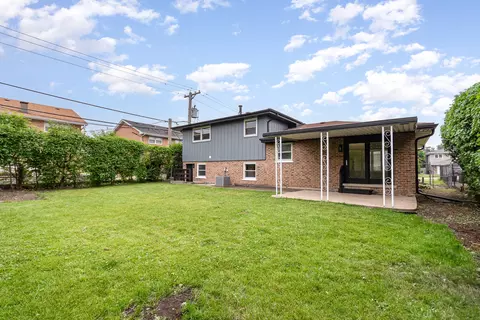 8022 Odell Ave, Bridgeview, IL 60455 photo 22