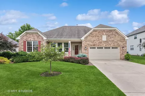 799 Remington Ln, North Aurora, IL 60542