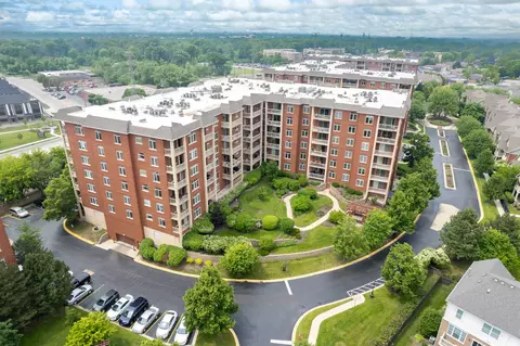 8340 Callie Ave #506, Morton Grove, IL 60053