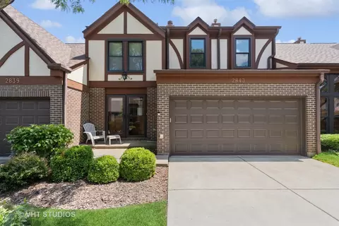 2843 Brighton Ct, Westchester, IL 60154