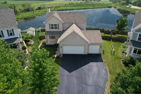 3131 Braeburn Ct, Woodstock, IL 60098