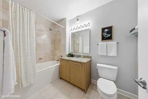 Bath - 450 E Waterside Dr #906, Chicago, IL 60601 photo 1 of 1