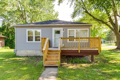 4519 W Shore Dr, Mchenry, IL 60050