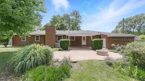 Exterior - 1866 Robert Ct, Aurora, IL 60506 photo 4 of 8