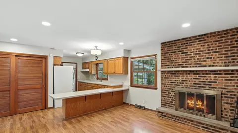 Living - 1866 Robert Ct, Aurora, IL 60506 photo 2 of 2