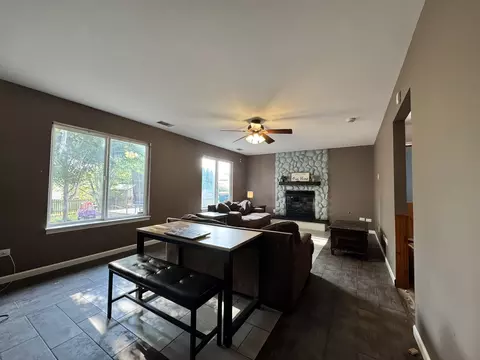 1419 Major Dr, Plainfield, IL 60586 photo 4