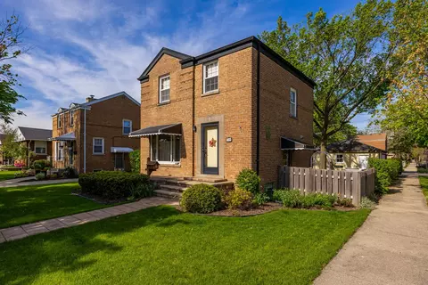 2500 S 7th Ave, North Riverside, IL 60546