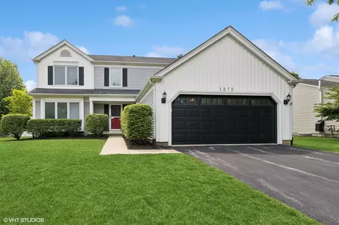 1370 Glacier Pkwy, Algonquin, IL 60102