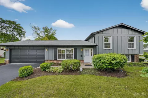 475 Burr Oak Dr, Lake Zurich, IL 60047
