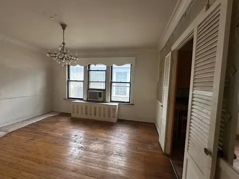 Living - Undisclosed, Chicago, IL 60619 photo 3 of 3