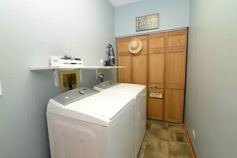 1344 Saddlebrook Rd, Bartlett, IL 60103 photo 19
