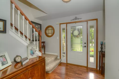 1344 Saddlebrook Rd, Bartlett, IL 60103 photo 2