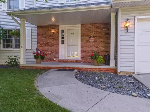 Exterior - 216 Garden Rd, Normal, IL 61761 photo 5 of 11