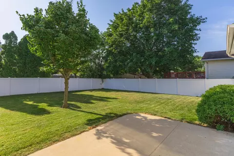 Exterior - 216 Garden Rd, Normal, IL 61761 photo 7 of 11