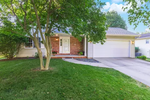 Exterior - 216 Garden Rd, Normal, IL 61761 photo 10 of 11