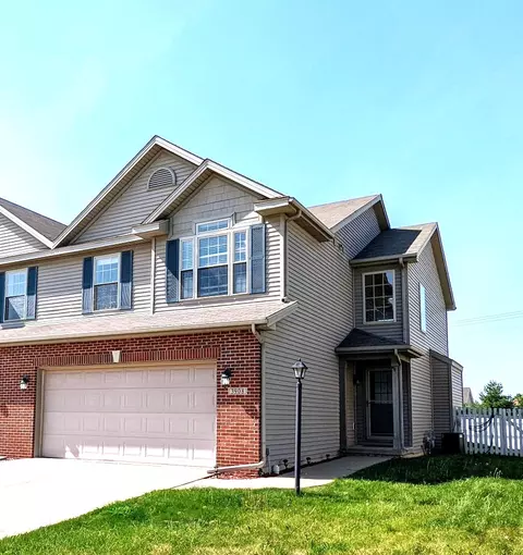 3908 Summer Sage Ct, Champaign, IL 61822