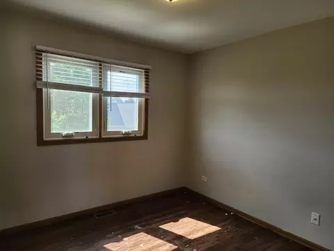 Bedroom - 609 Flanagan Dr, Minooka, IL 60447 photo 2 of 4