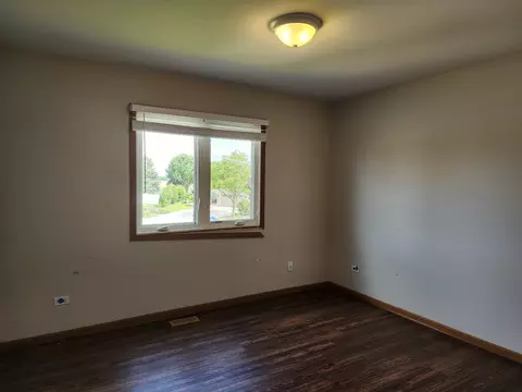 Bedroom - 609 Flanagan Dr, Minooka, IL 60447 photo 4 of 4
