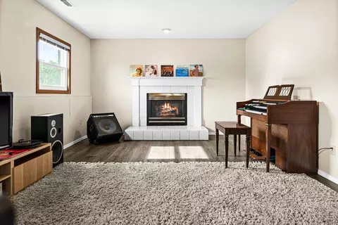 Living - 1230 N Hershey Rd, Bloomington, IL 61704 photo 4 of 5