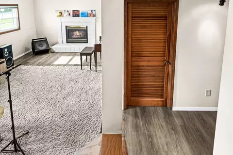Entry Way - 1230 N Hershey Rd, Bloomington, IL 61704 photo 4 of 5
