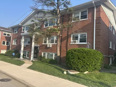 10113 Hartford Ct #2A, Schiller Park, IL 60176
