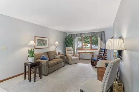 35932 N Watson Ave, Ingleside, IL 60041 photo 10