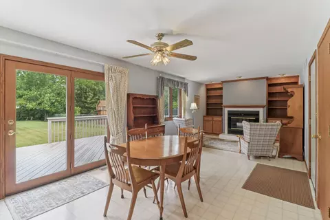 35932 N Watson Ave, Ingleside, IL 60041 photo 12